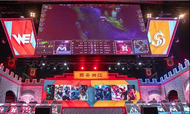 在那不勒斯 在那不勒斯