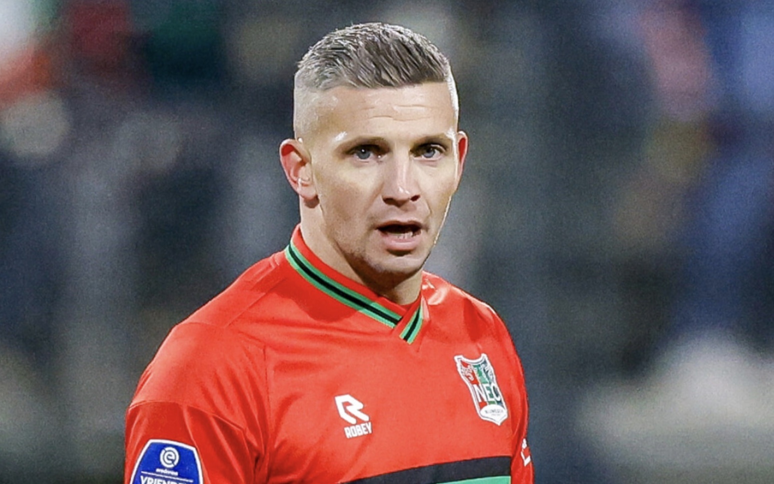 的内线防守 的内线防守