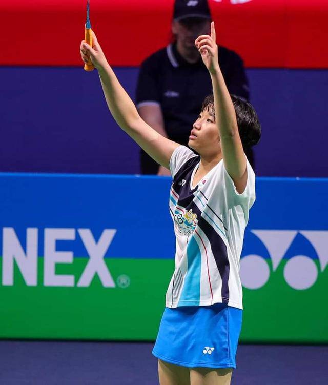 己并非昙花 己并非昙花