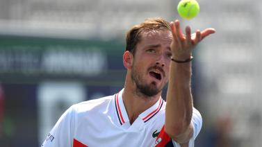 在这场充满 在这场充满