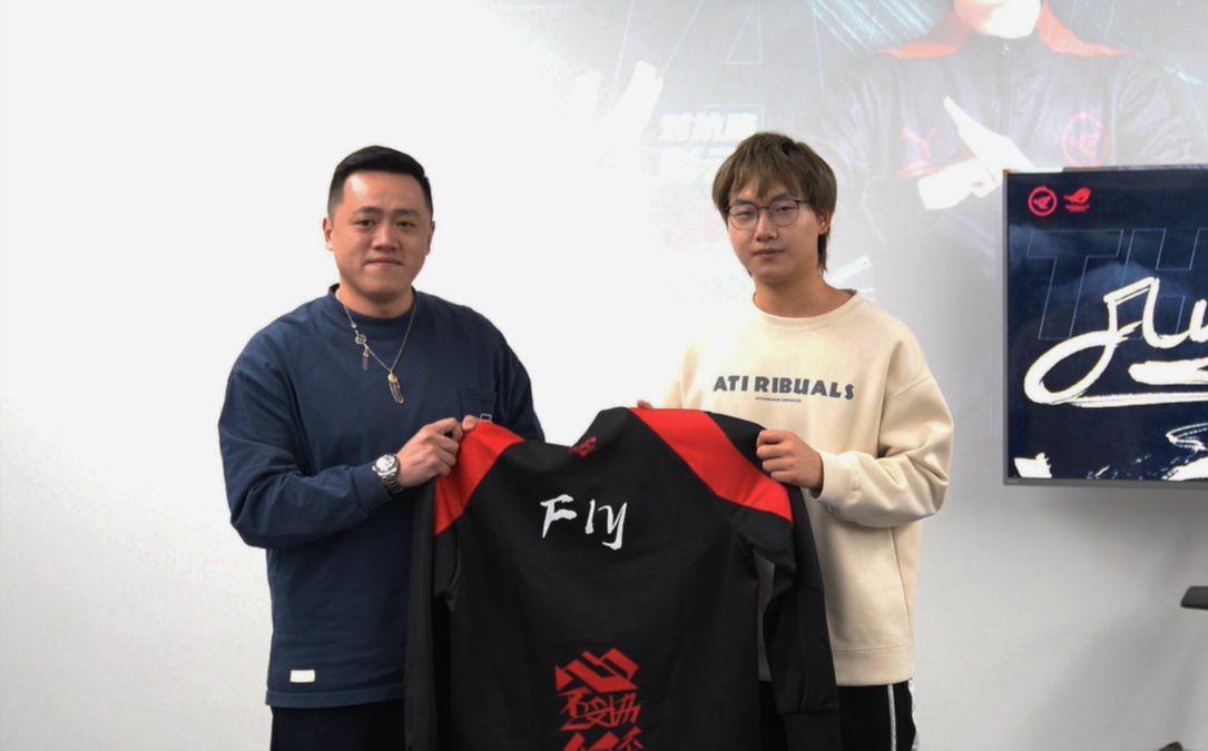 记者:贝尔纳尔将在下周手术,手术于巴塞罗那进行